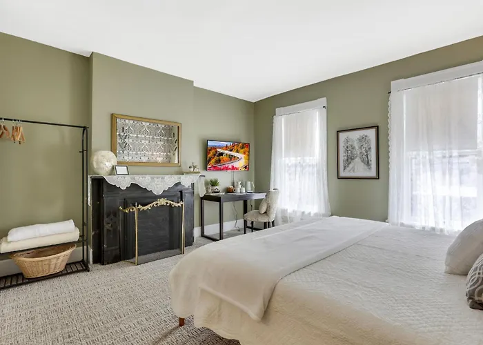 50 Lincoln Short North 4*