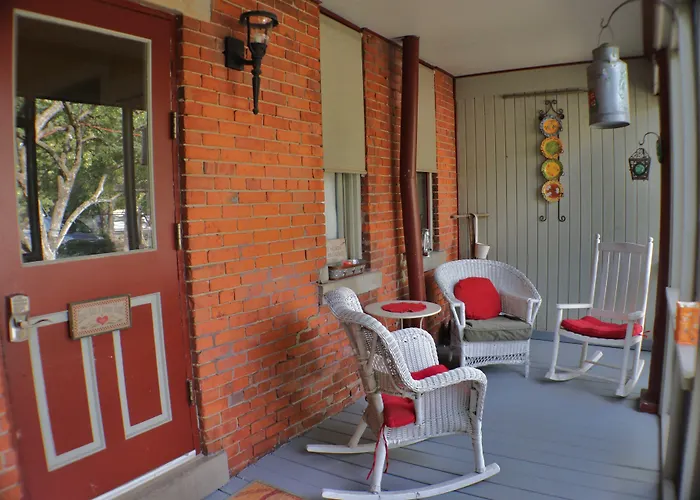 50 Lincoln Short North 4*