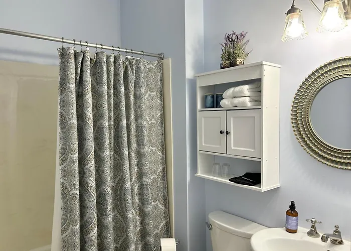 50 Lincoln Short North 4*